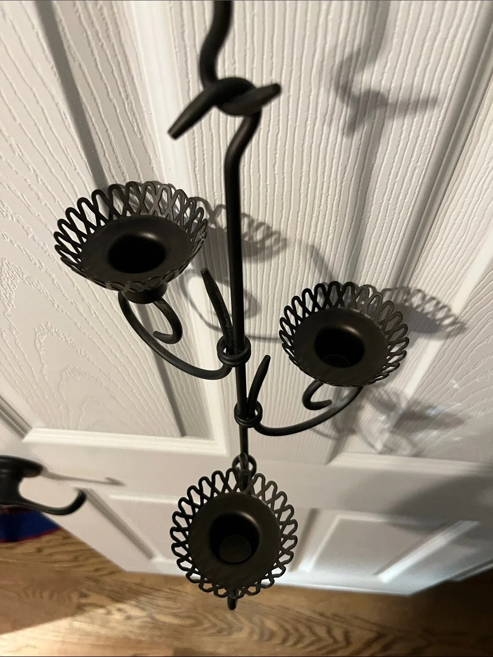 Black Metal Hanging Candle Holder 3-Arm Decorative Sconce with crackle glasses